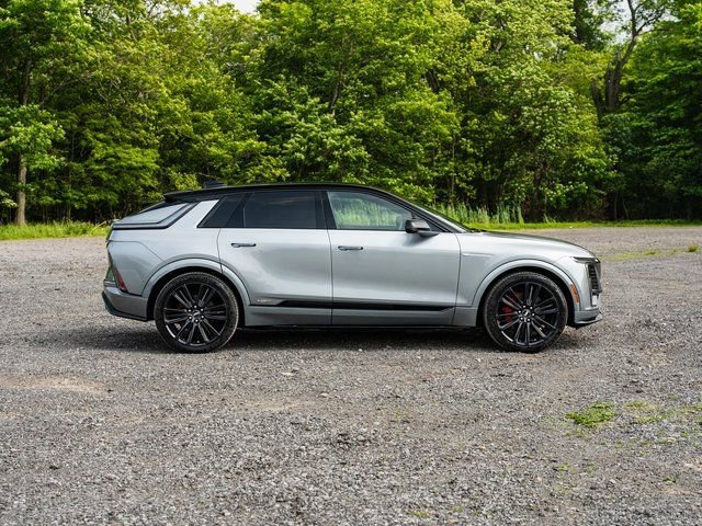 2026 Cadillac LYRIQ V Premium - Photo 15