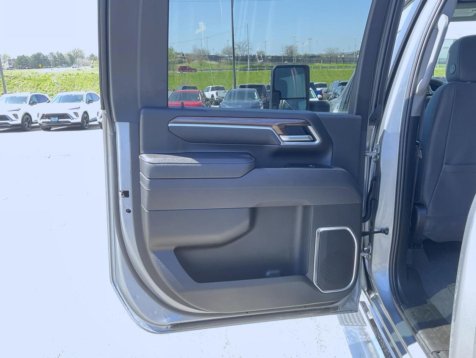 2025 Chevrolet Silverado 2500HD LT - Photo 21