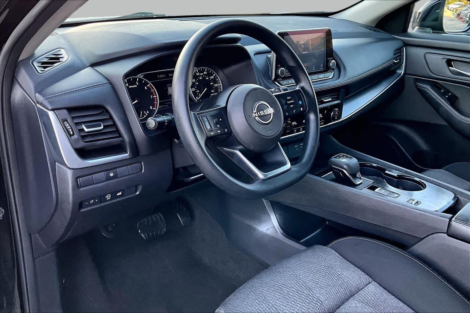 Used 2024 Super Black Nissan SV image 18