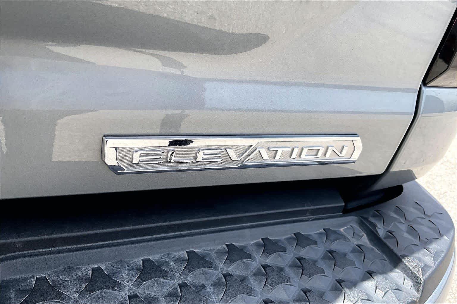 Used 2024 Sterling Metallic GMC Elevation image 10
