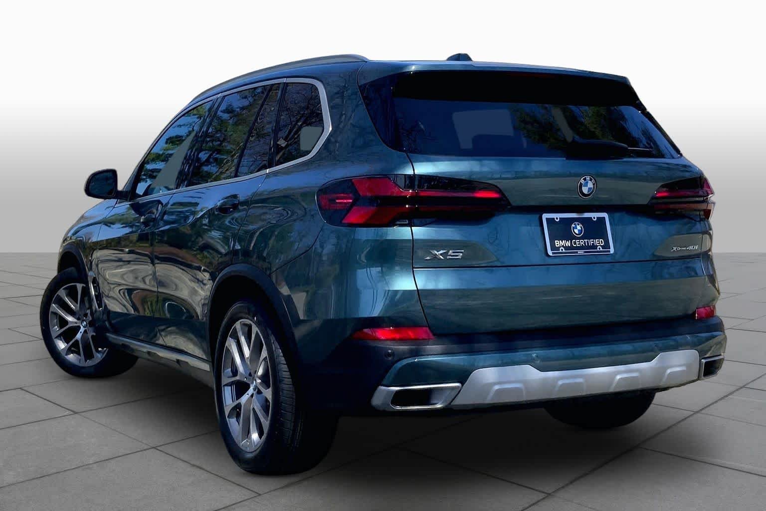 Used 2024 Blue Ridge Mountain Metallic BMW xDrive40i image 11