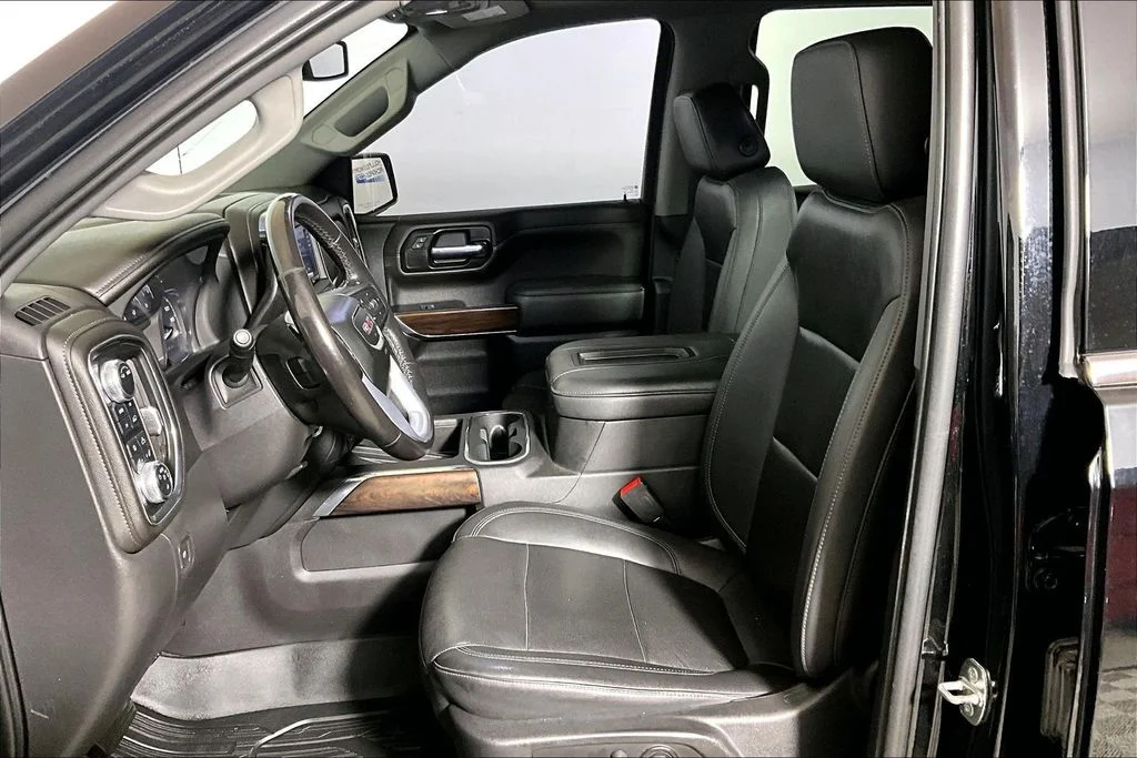 Certified Used 2022 Onyx Black GMC SLT image 20