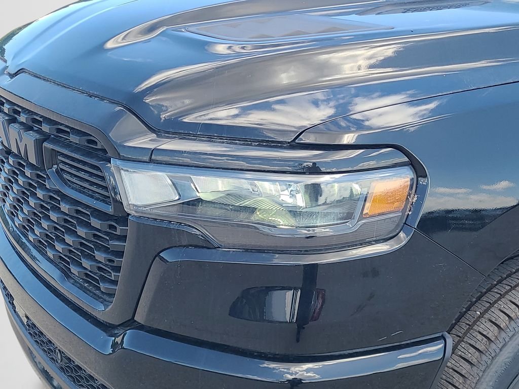 New 2026 Diamond Black Crystal Pearl-Coat Exterior Paint RAM Express image 22