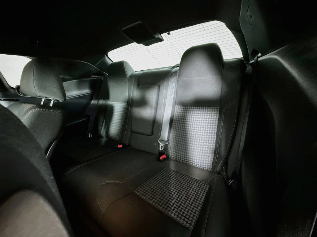 Used 2016 Billet Clearcoat Dodge SXT image 27