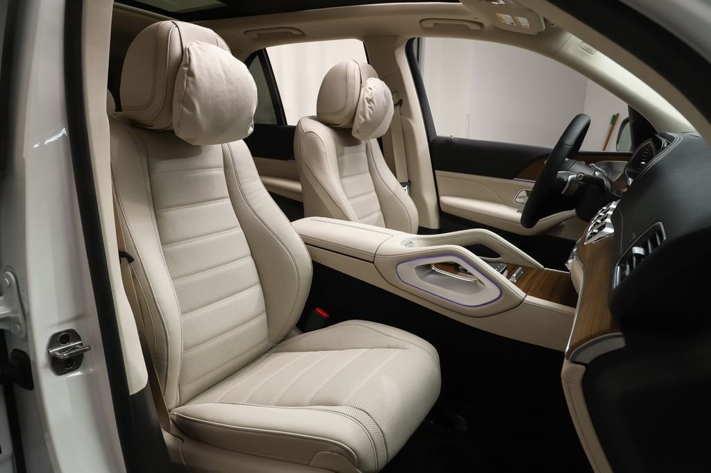 New 2026 MANUFAKTUR Moonlight White Metallic Mercedes-Benz GLE 350 image 10