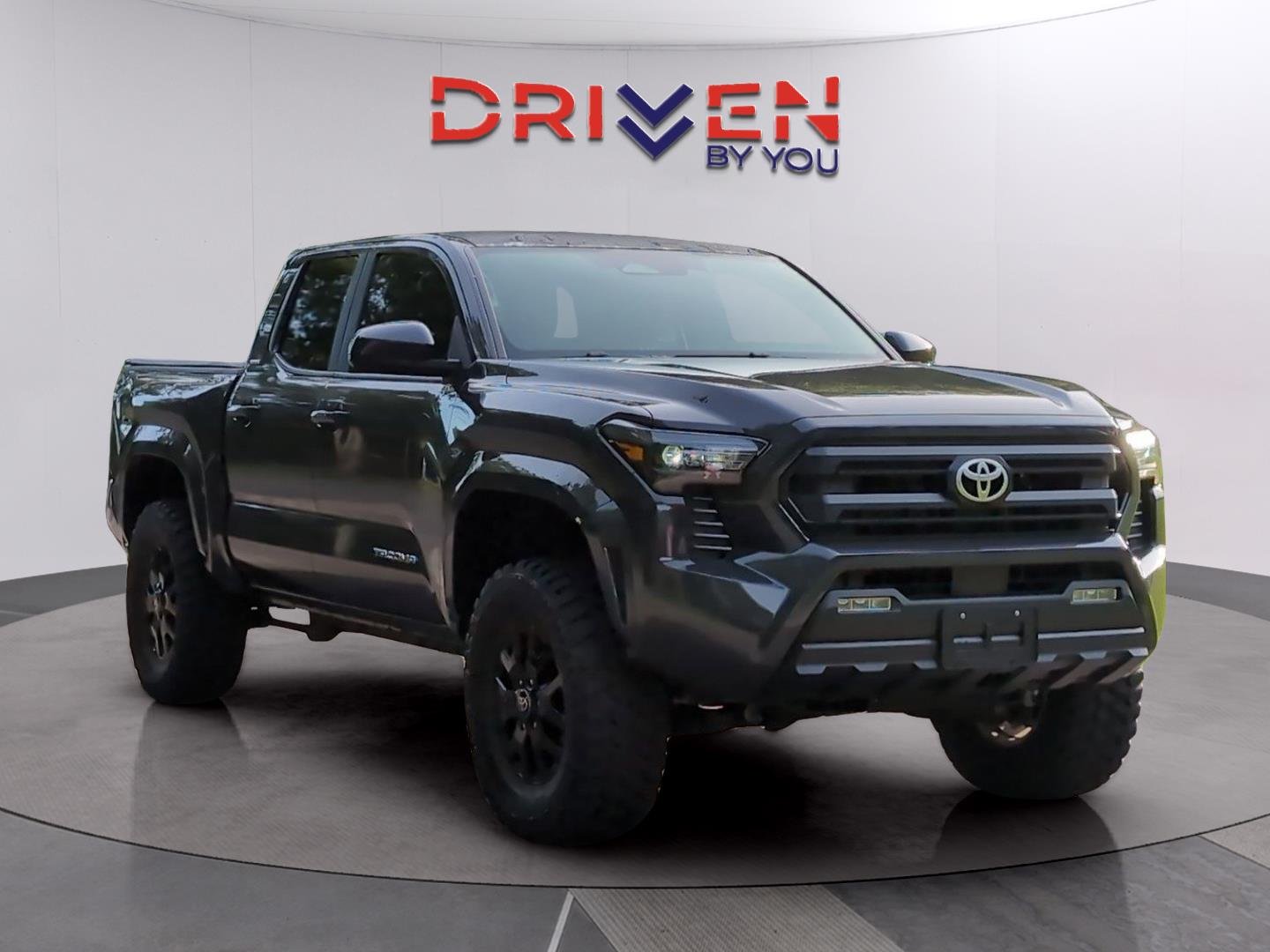 Used 2025 Underground Toyota SR5 image 7