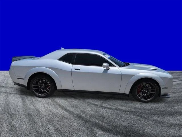 Used 2019  Dodge R/T Scat Pack Widebody image 3