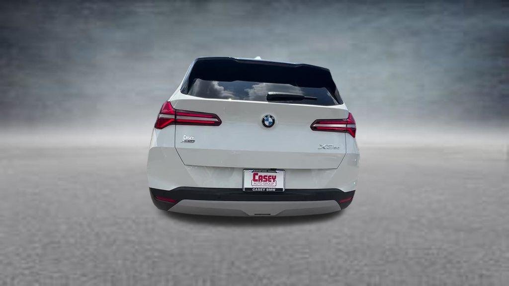 New 2026 Alpine White BMW 30 xDrive image 11