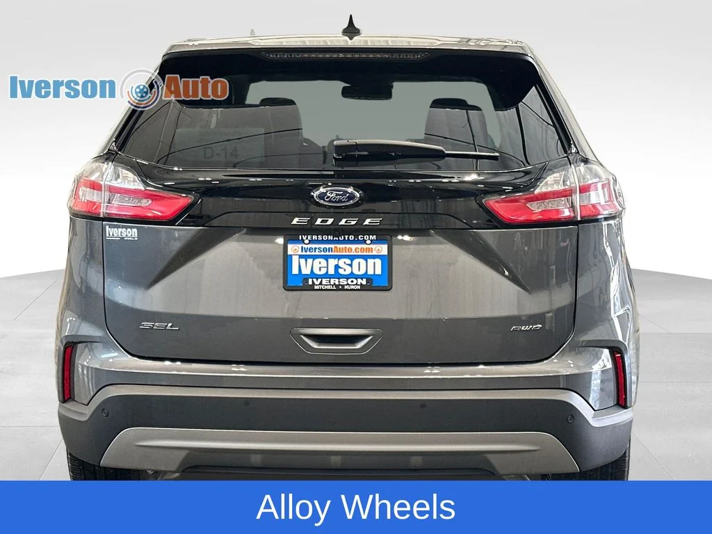 Used 2024 Gray Ford SEL image 14