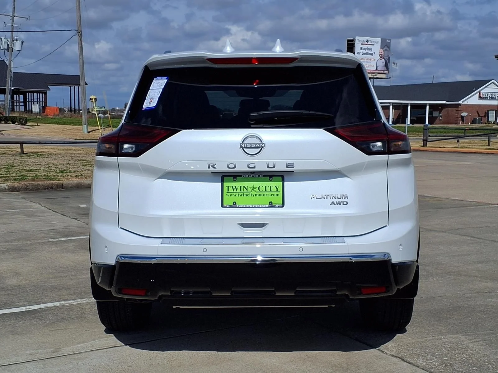 New 2026 White Nissan Platinum image 4