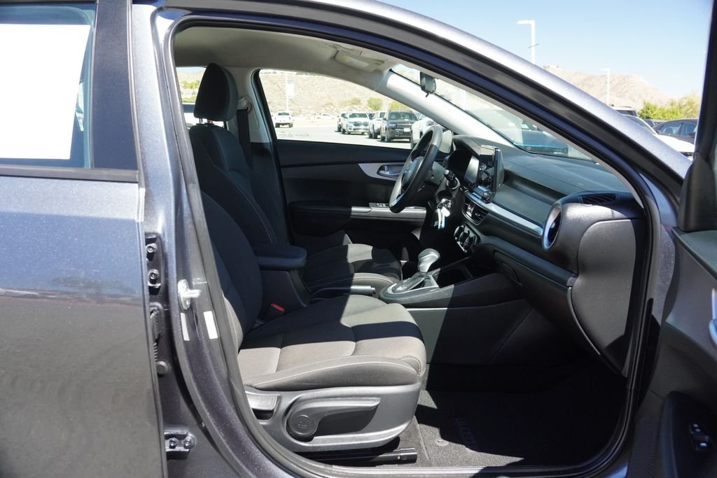 Used 2024 Gray Kia LXS image 30