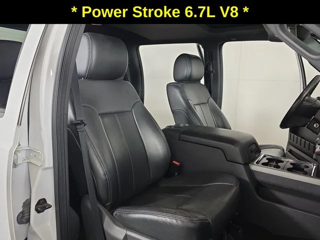 Used 2016 Oxford White Ford Lariat image 32