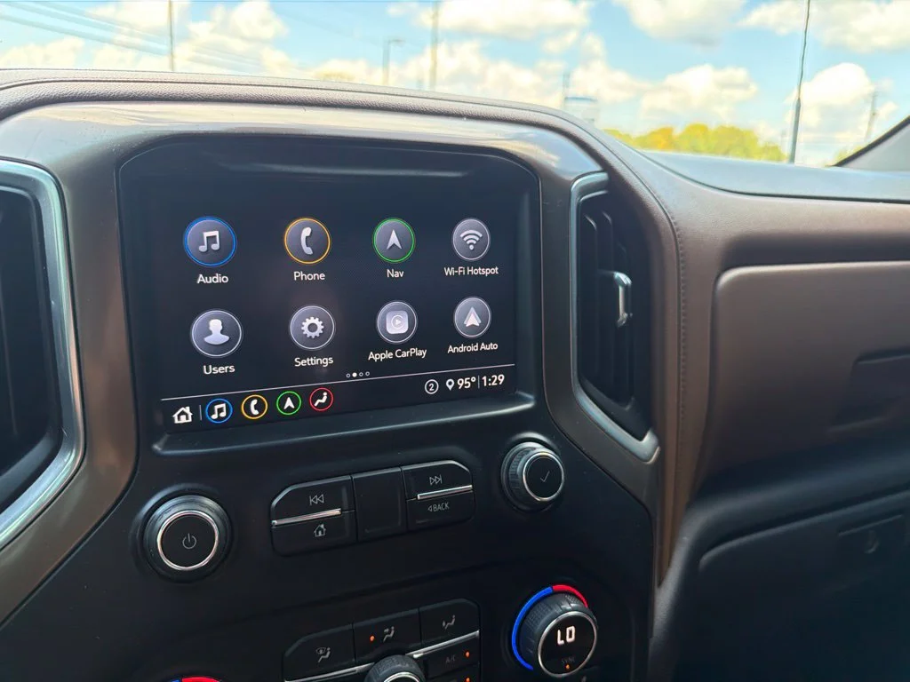 Used 2020 IRIDESCENT PEARL TRICOAT Chevrolet High Country image 18