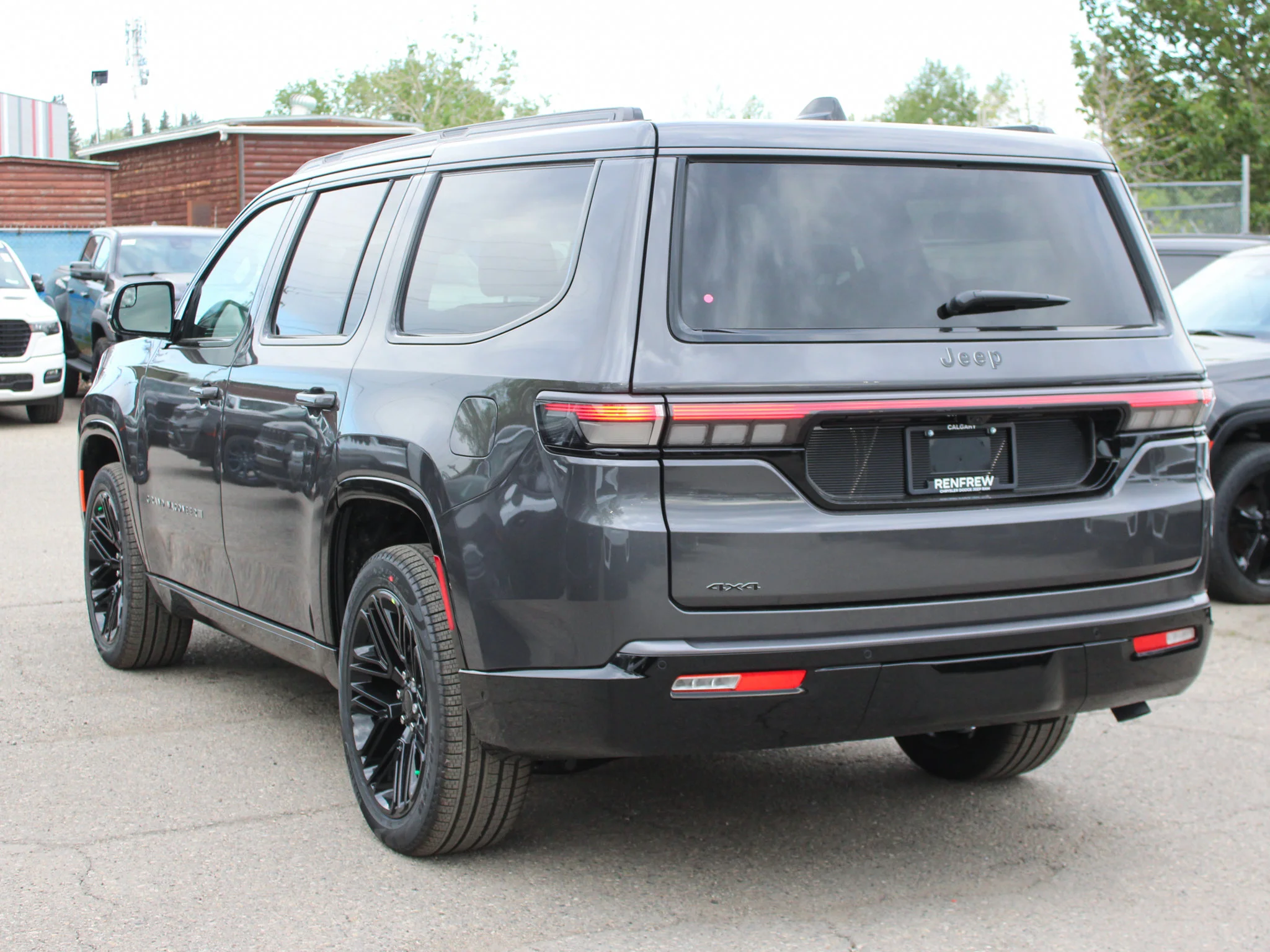 New 2026 Grey Jeep Limited Reserve* image 3