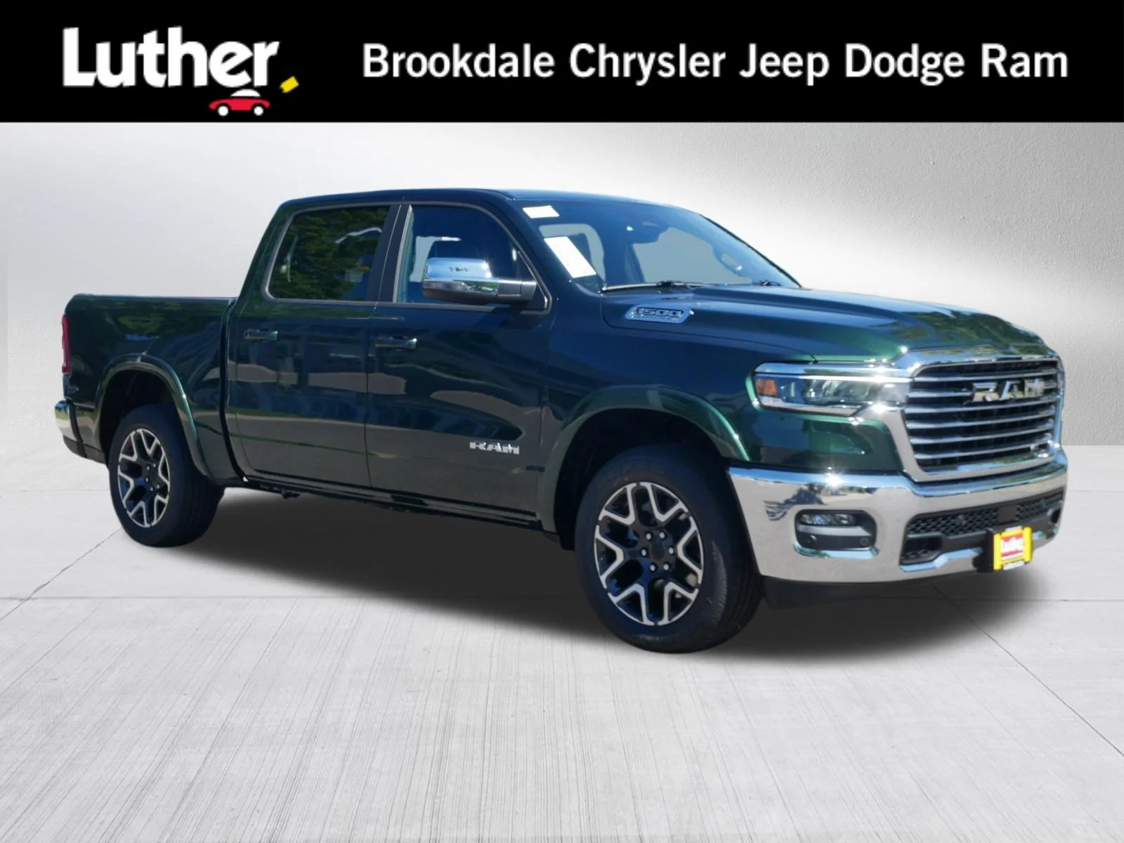 2026 RAM 1500 Laramie 4x4 Crew Cab 5'7's photo