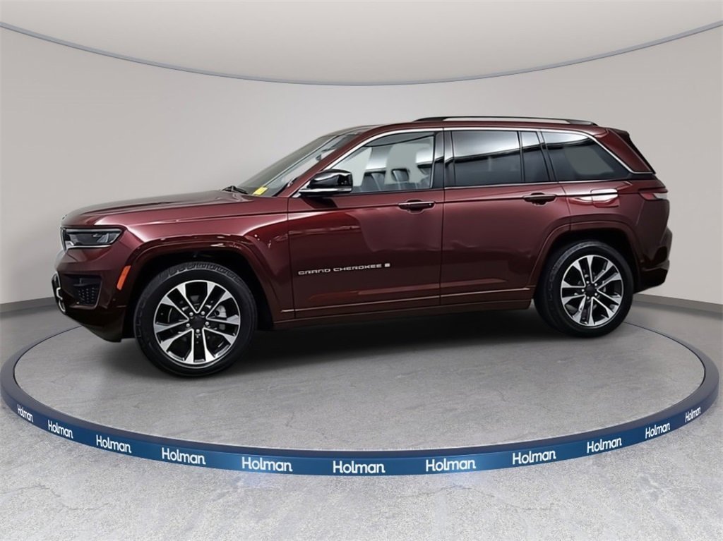 2022 Jeep Grand Cherokee Overland photo 3