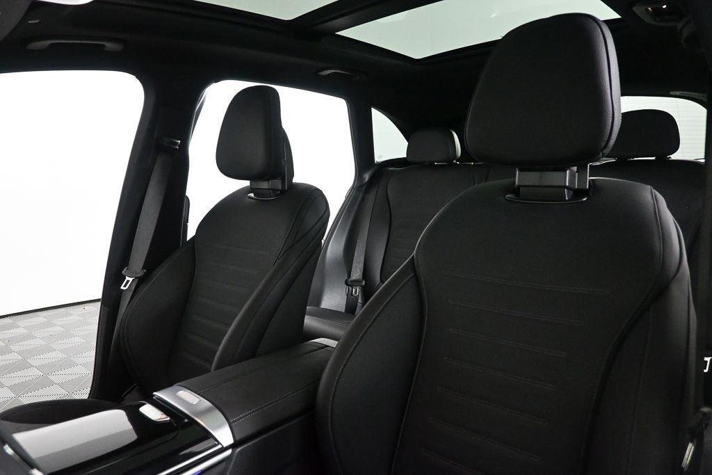 New 2026 Obsidian Black Metallic Mercedes-Benz GLC 300 image 6