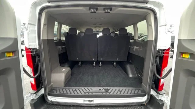 Used 2023 White Ford XLT image 5