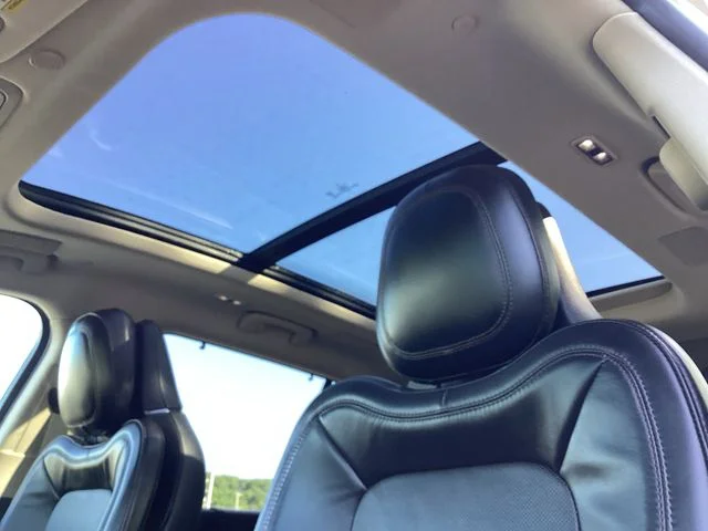 Used 2020 Ceramic Pearl Metallic Tri-Coat Lincoln Reserve image 19
