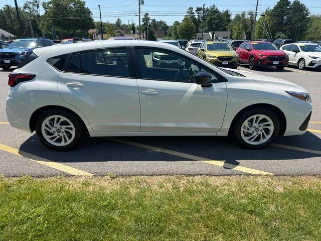 Used 2025 White Subaru Base image 4