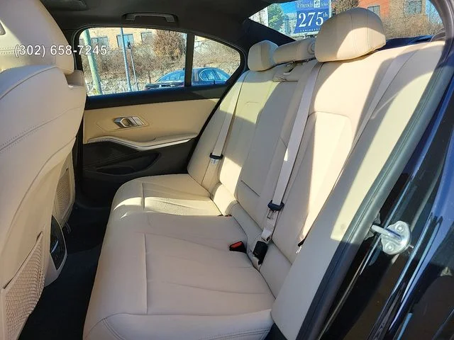 Used 2020 Jet Black BMW 330i xDrive image 9