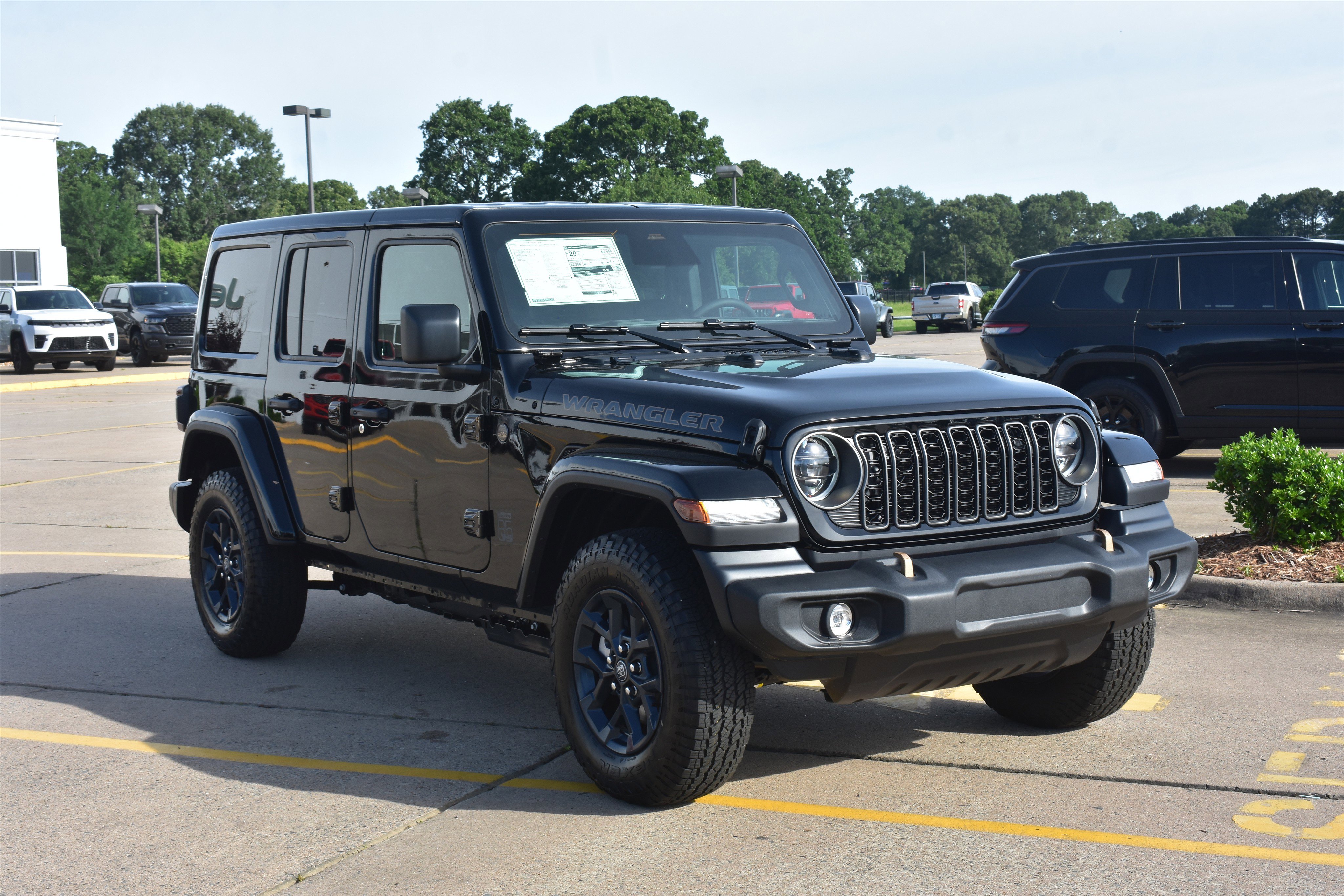 New 2026 Black Clear-Coat Exterior Paint Jeep 85th Anniversary image 3