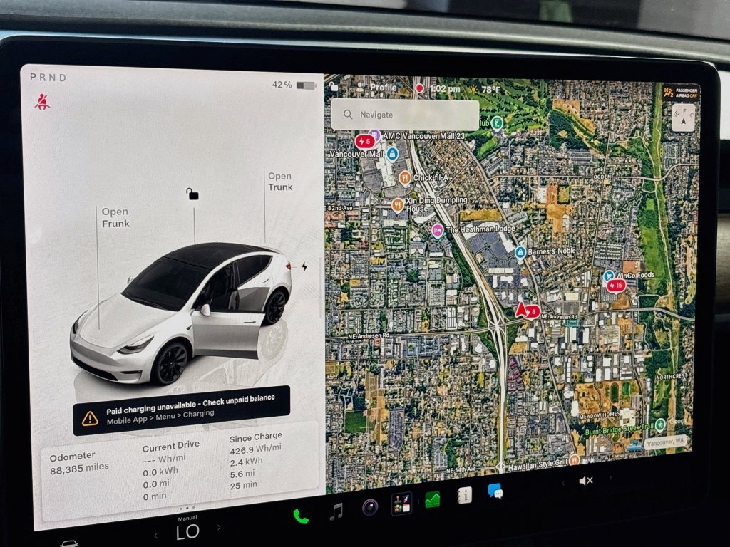 Used 2023 White Tesla Long Range image 15