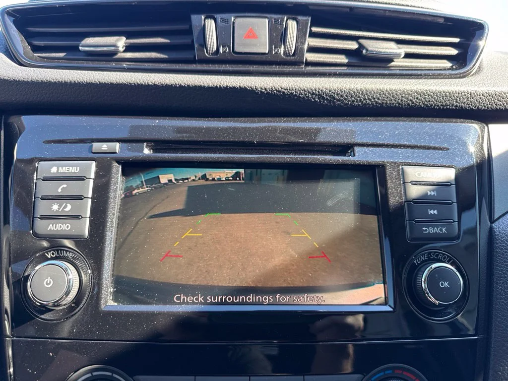 Used 2021 Gray Nissan S image 29
