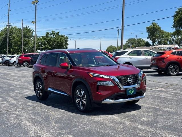 Used 2023 Red Nissan Platinum Intelligent AWD image 7