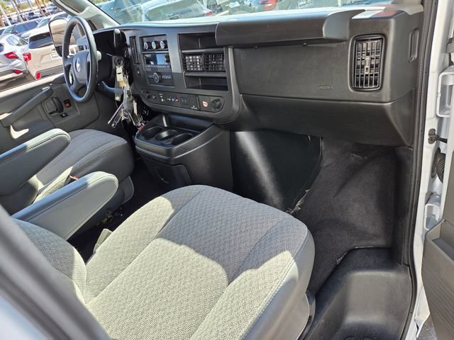 2025 Chevrolet Express Passenger LT - Photo 16