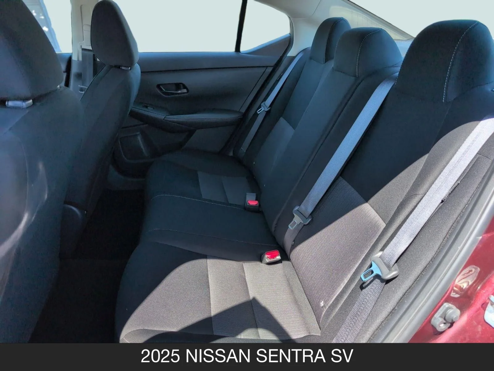 2025 Nissan Sentra SV - Photo 15