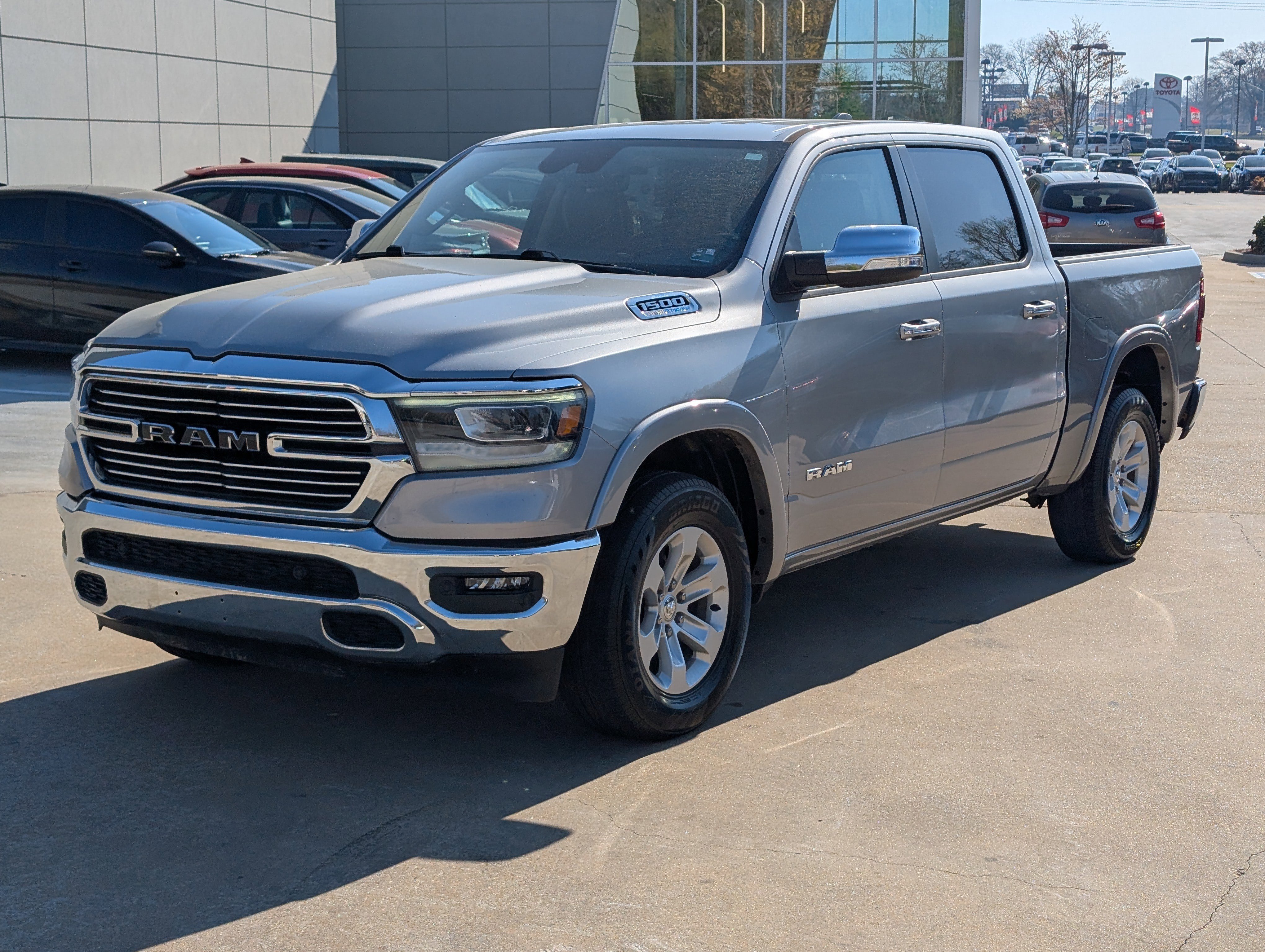 2021 RAM 1500 Laramie 4x4 Crew Cab 5'7's photo