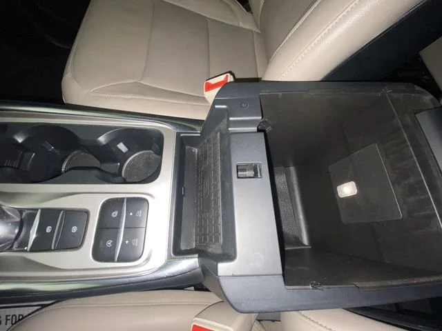 Used 2020 Blue Ford Limited image 18