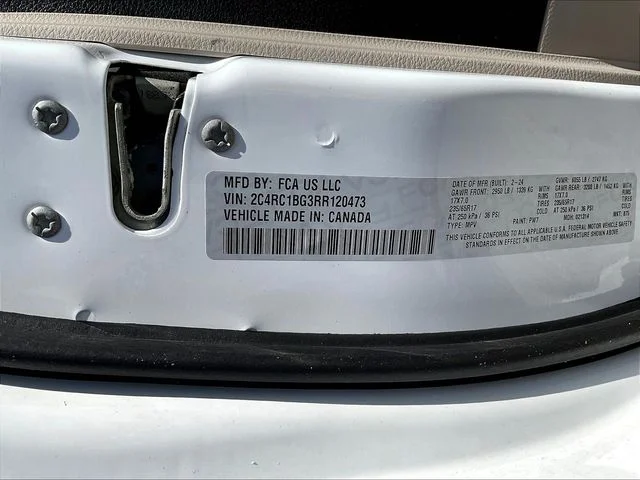 Used 2024 White Chrysler Touring L image 20