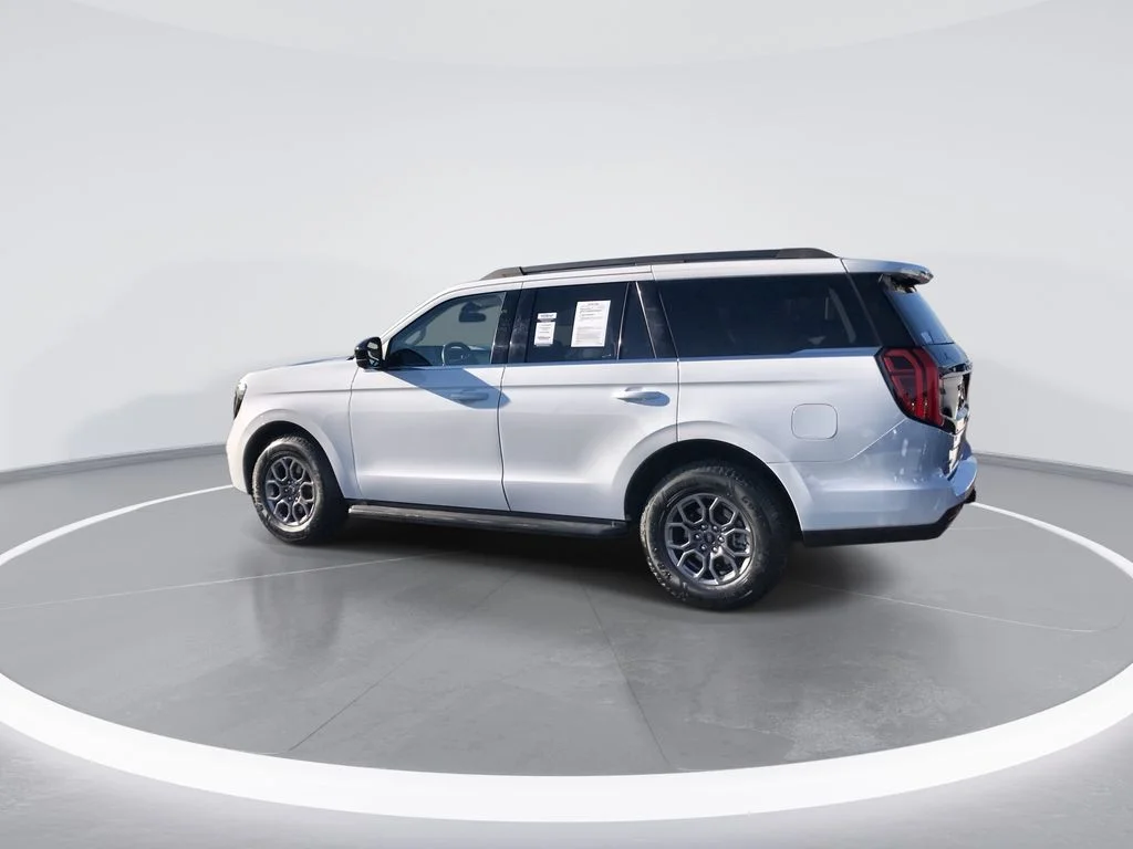 Used 2025 White Ford Active image 6
