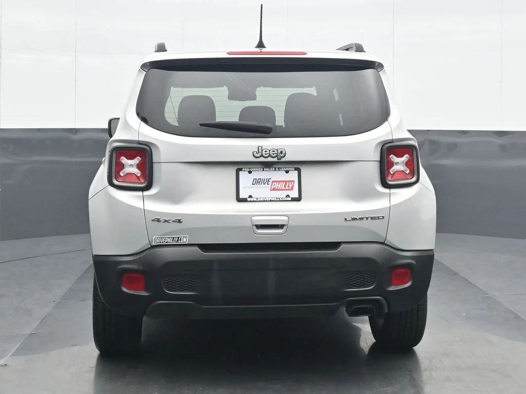 Used 2021 Silver Jeep Limited image 5