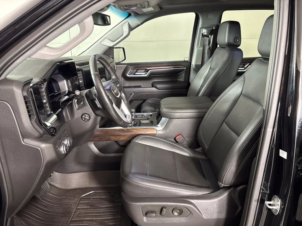 Used 2023 ONYX BLACK GMC SLT image 36