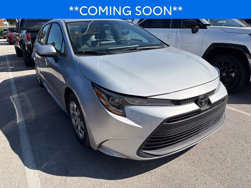 Used 2025 Silver Toyota LE image 3
