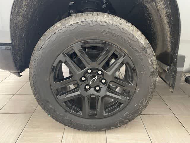 New 2026 Sterling Gray Metallic Chevrolet LT Trail Boss image 9