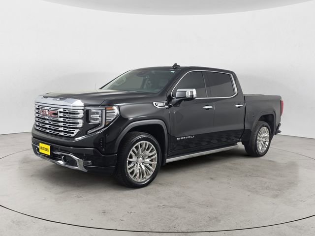 2022 GMC Sierra 4WD Crew Cab Short Box Denali's photo