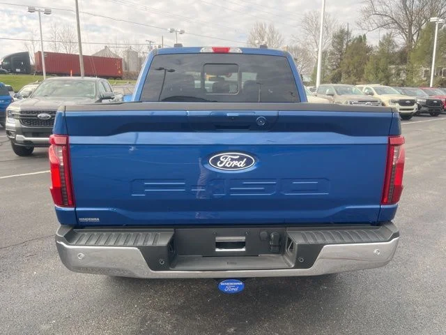 2025 Ford F-150 XLT - Photo 25