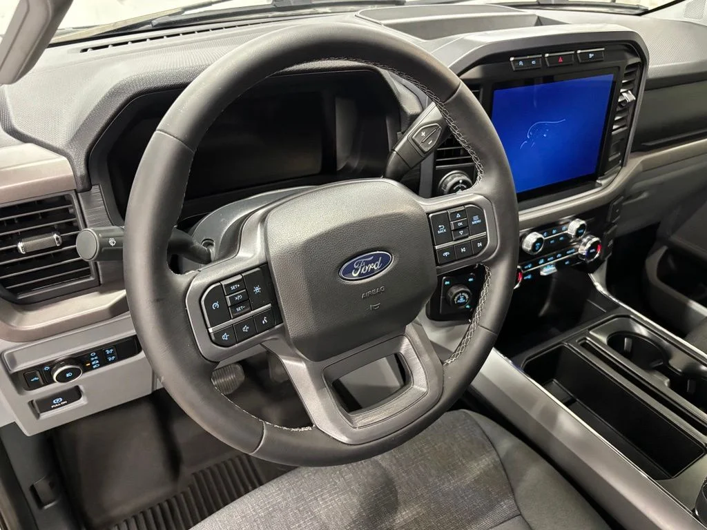 Used 2024 Silver Ford XLT image 16