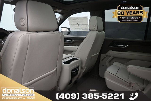 2027 GMC Yukon Denali - Photo 11