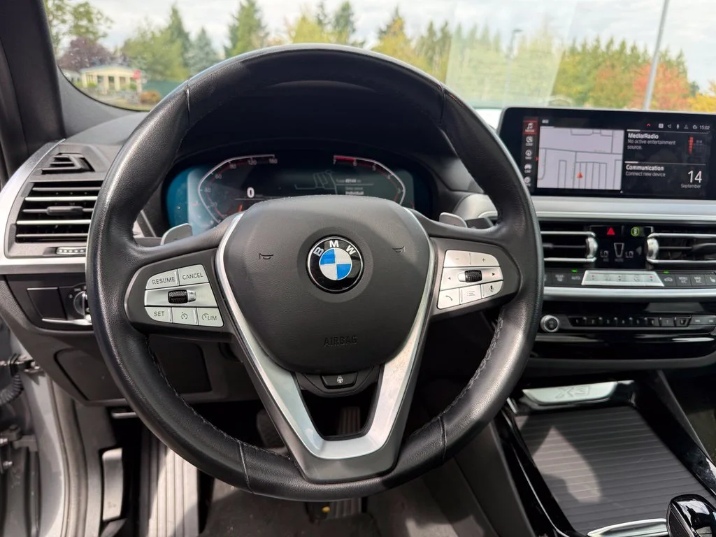 Used 2023 Skyscraper Gray Metallic BMW xDrive30i image 10