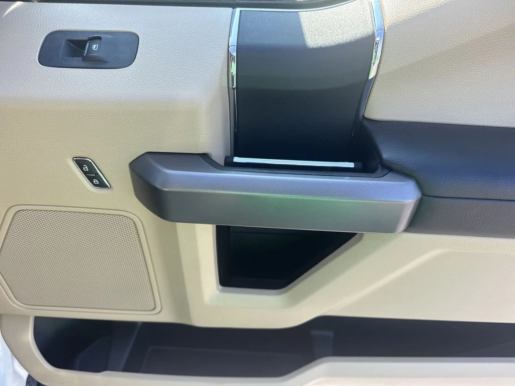 Used 2019 White Ford XLT image 14