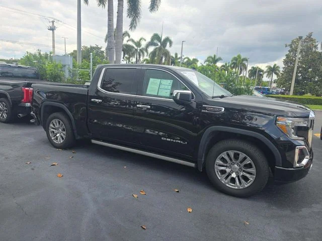 Used 2019 Black GMC Denali image 3