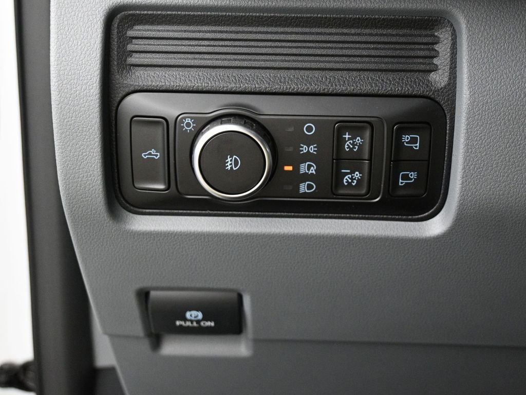 2026 Ford F-350 Super Duty XLT - Photo 12