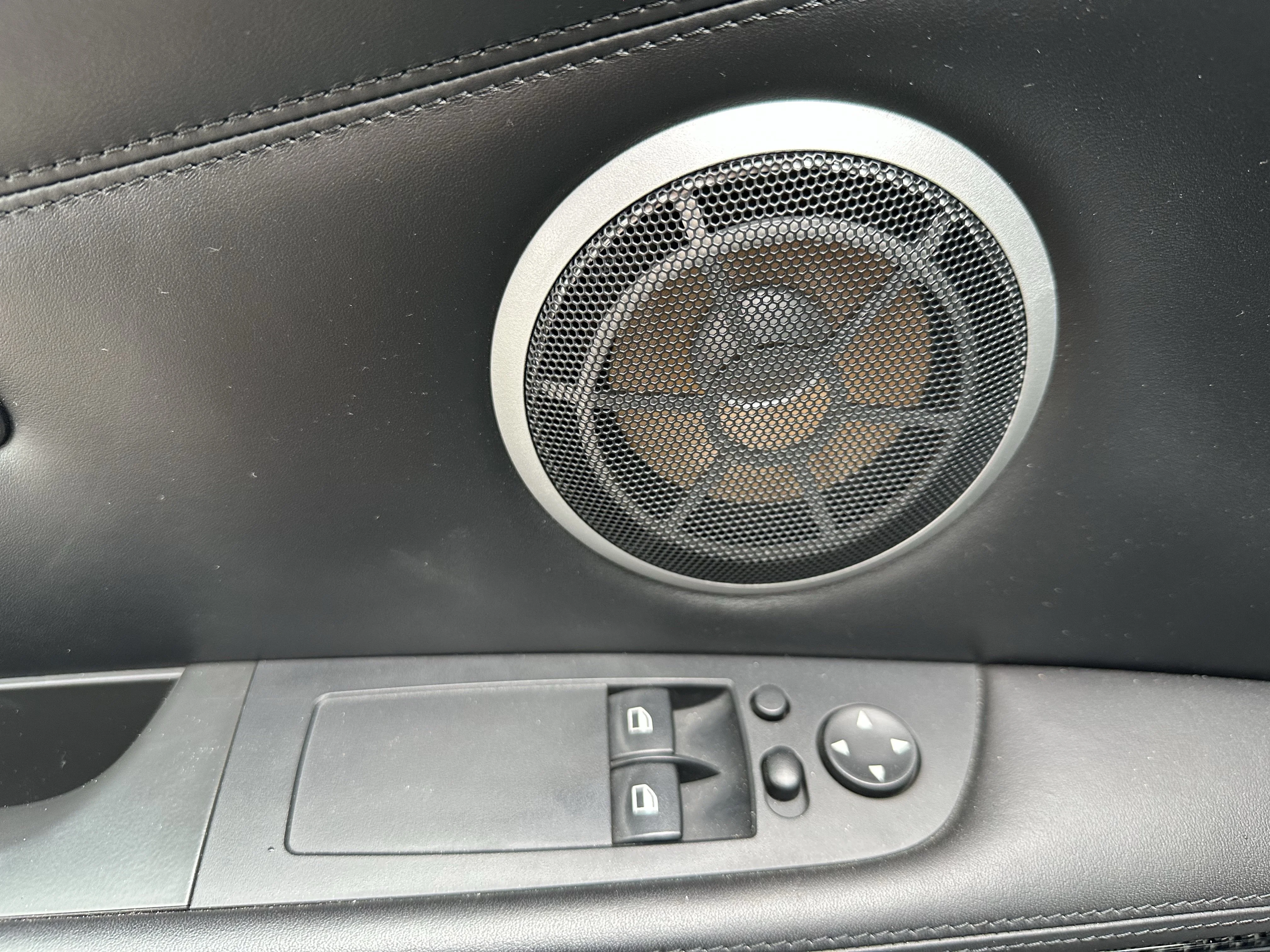 Used 2012 BROWN BMW Base image 9