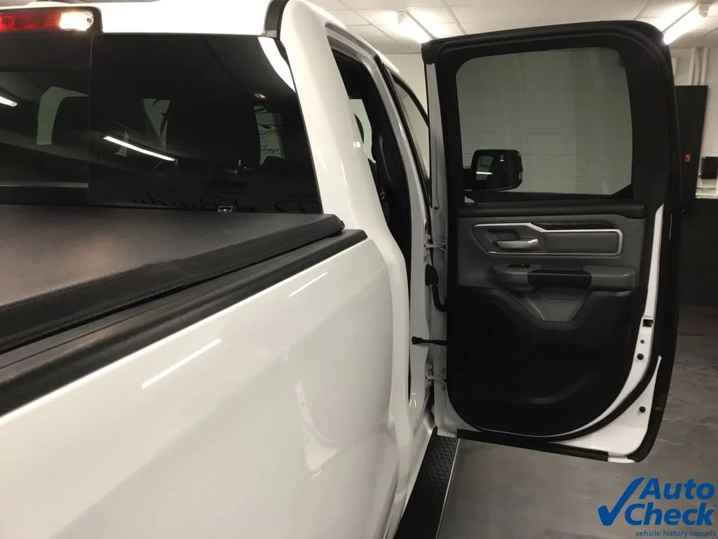 Used 2021 White Ram Big Horn/Lone Star image 39