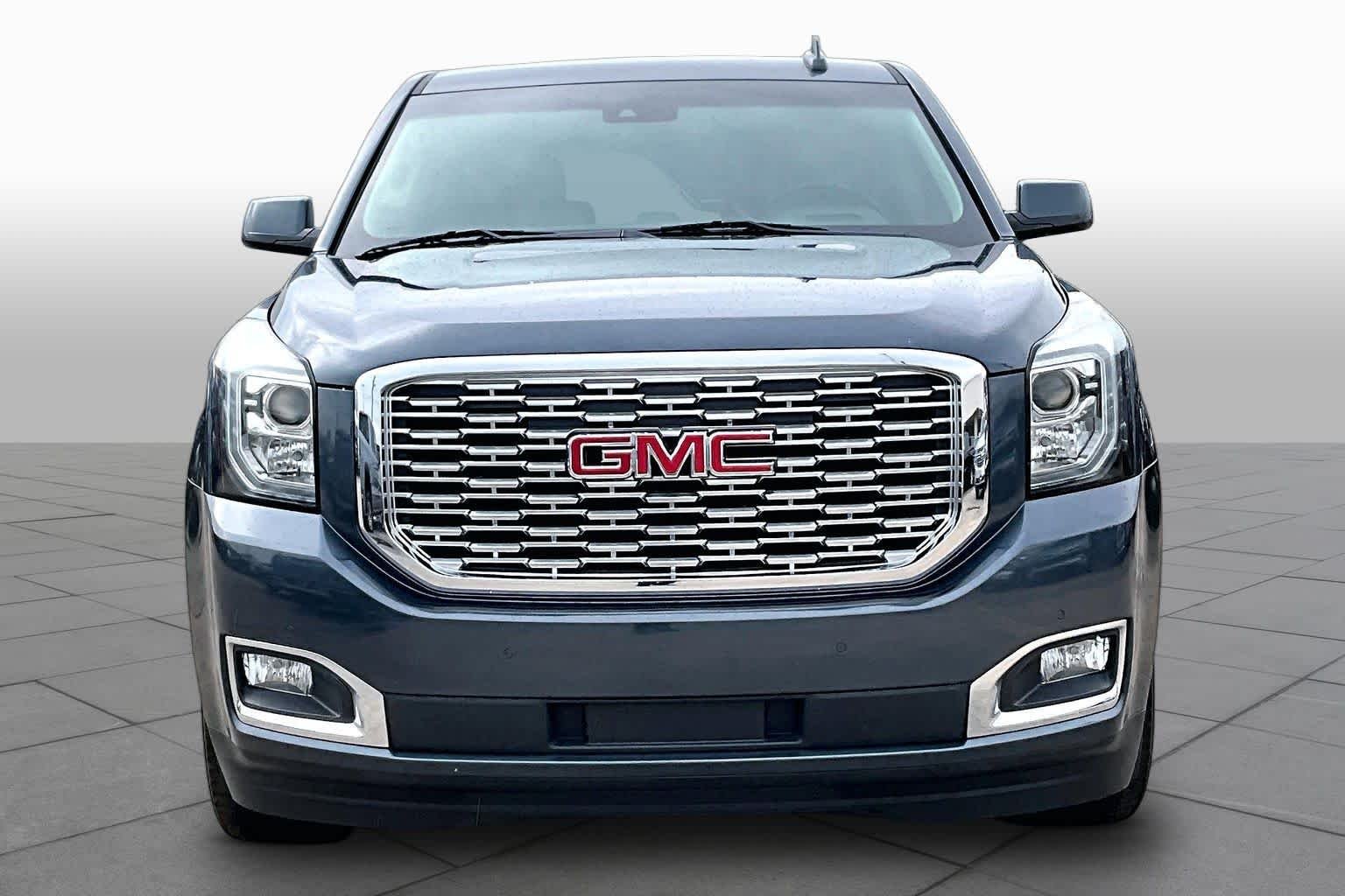 Used 2019 Dark Sky Metallic GMC Denali image 4